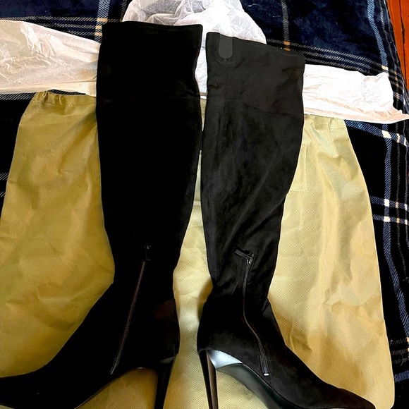 Kendall & Kyle knee High Boots - Picture 6 of 6